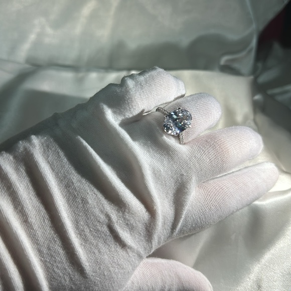 92.5 Sterling Silver Cz ring Live show listing - Picture 4 of 7